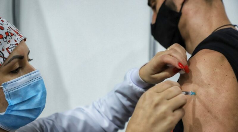 Paraná atinge marca de 9 milhões de doses aplicadas contra a Covid-19